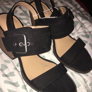 Straps Open toe booties faux suede w/ block heel